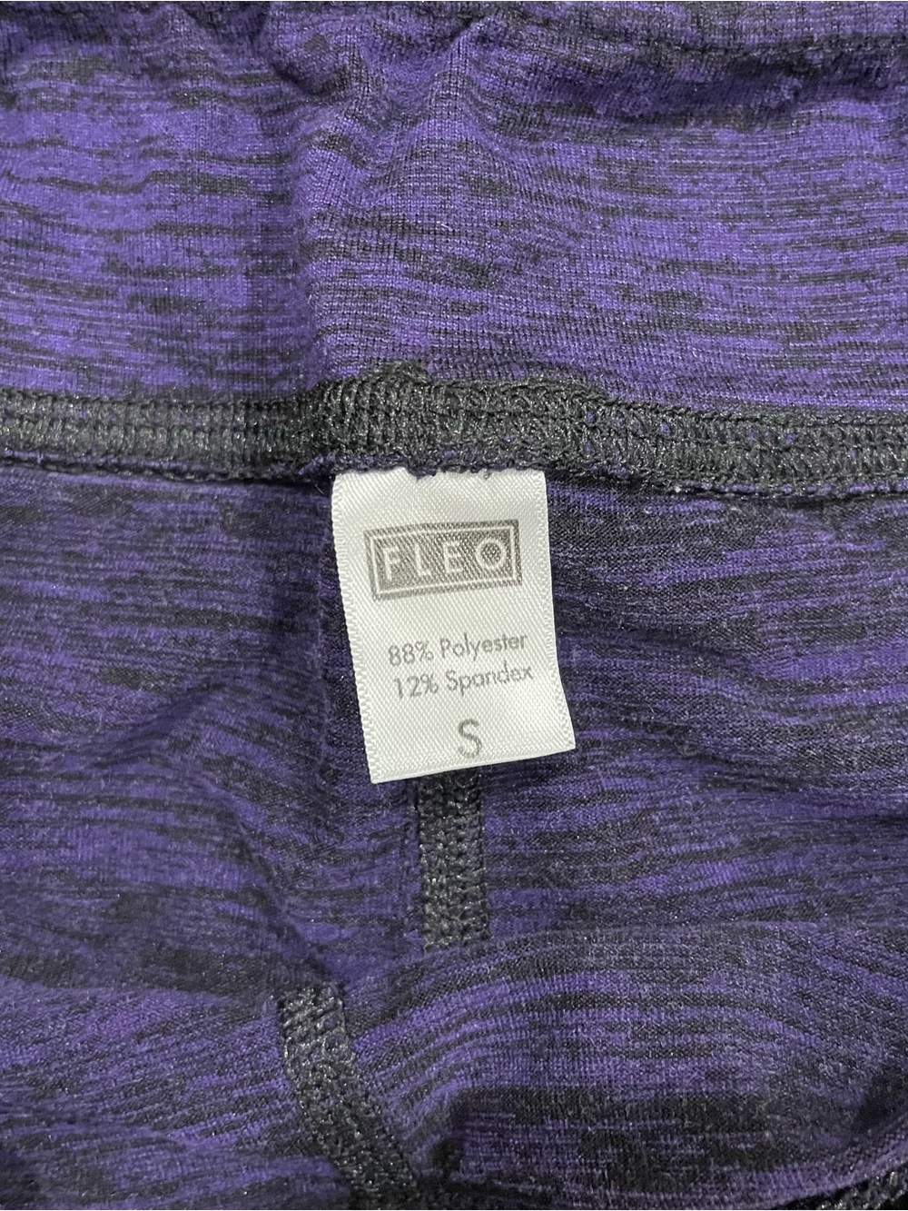 Fleo Shorts - Picture 2 of 3